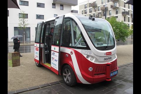Siemens Mobility is providing its C2X technology for the Navya autonomous vehicles in Seestadt Aspern. (Photo: Harry Hondius)